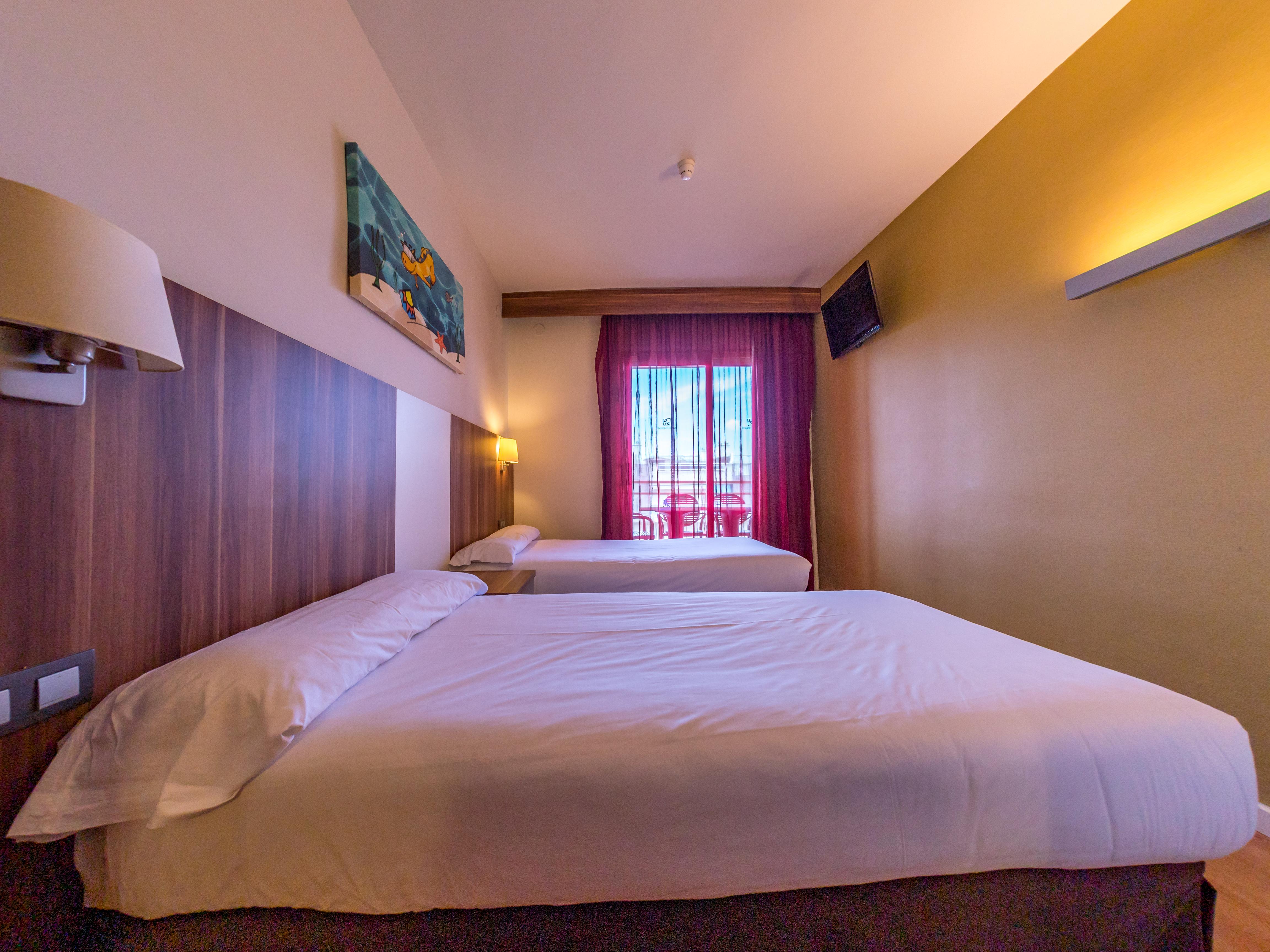 Golden Avenida Family Suites 4* Salou Exterior photo