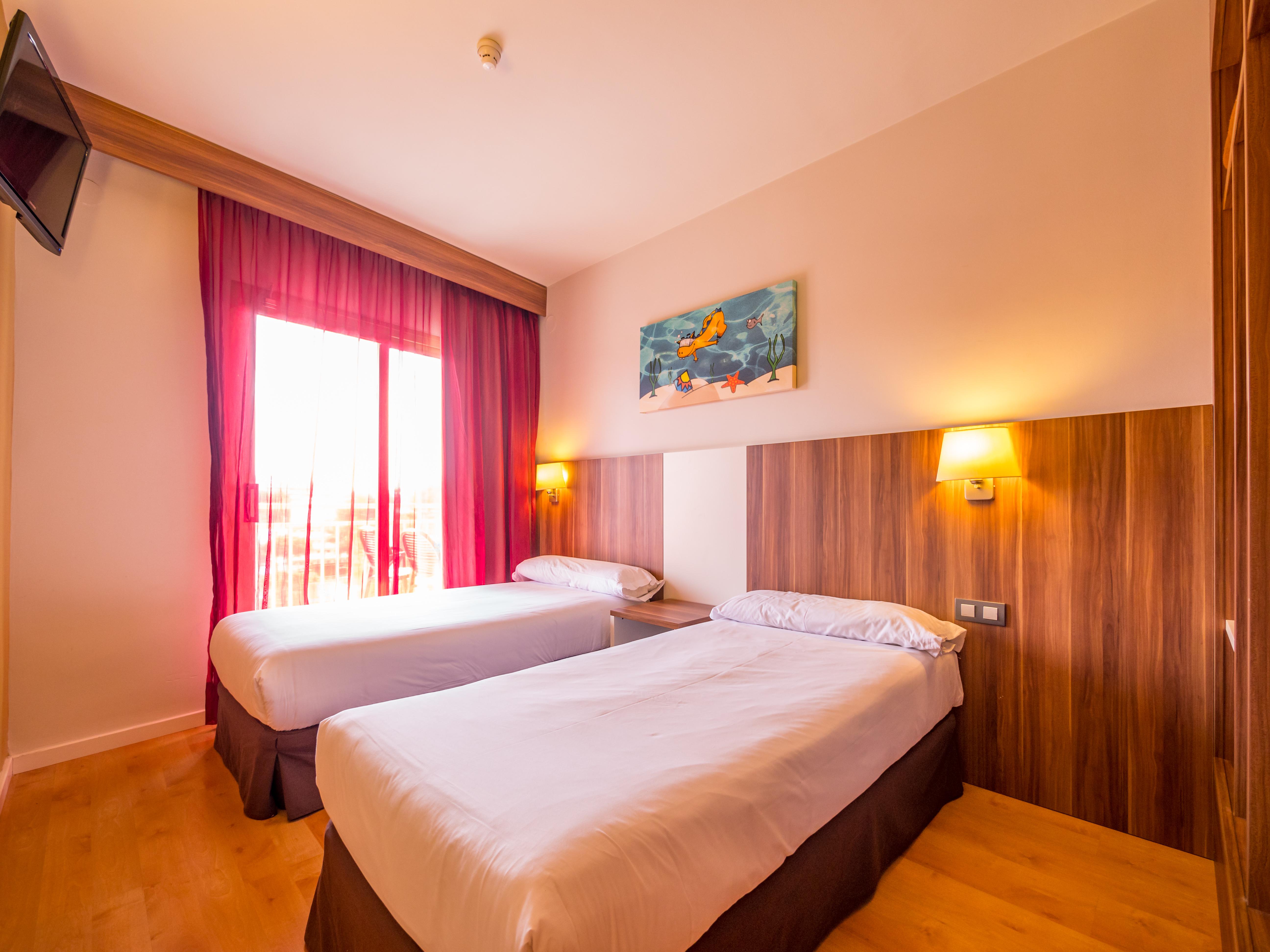 Golden Avenida Family Suites 4* Salou Exterior photo