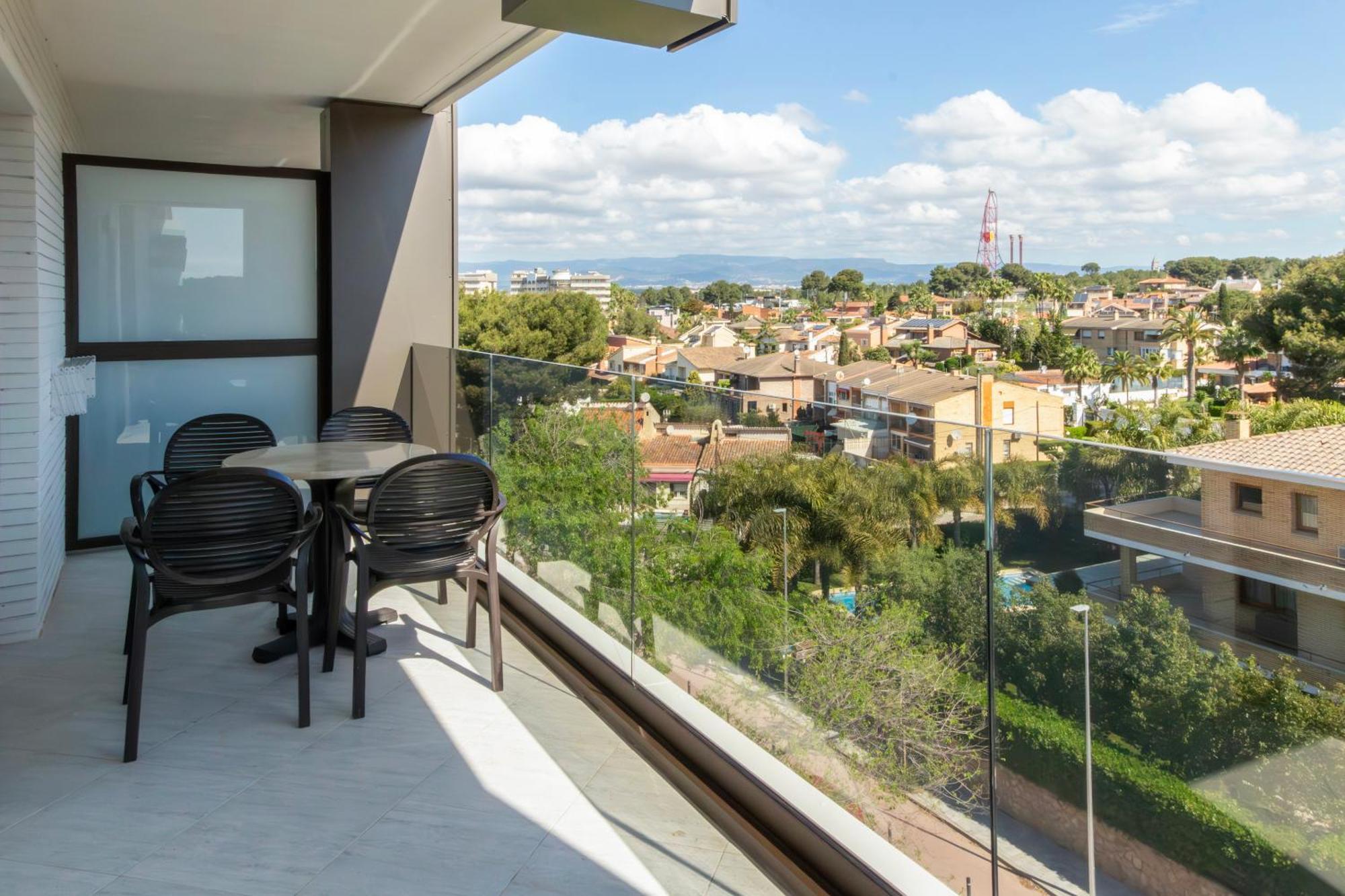 Golden Avenida Family Suites 4* Salou Exterior photo