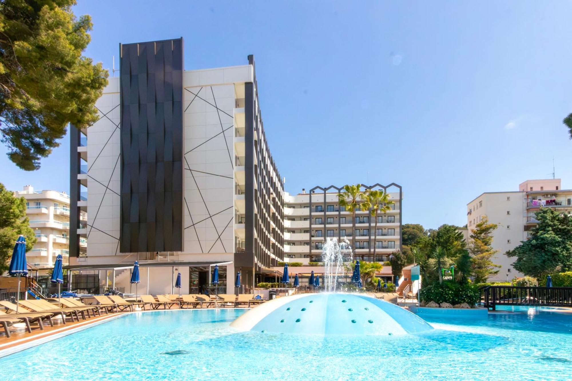 Golden Avenida Family Suites 4* Salou Exterior photo