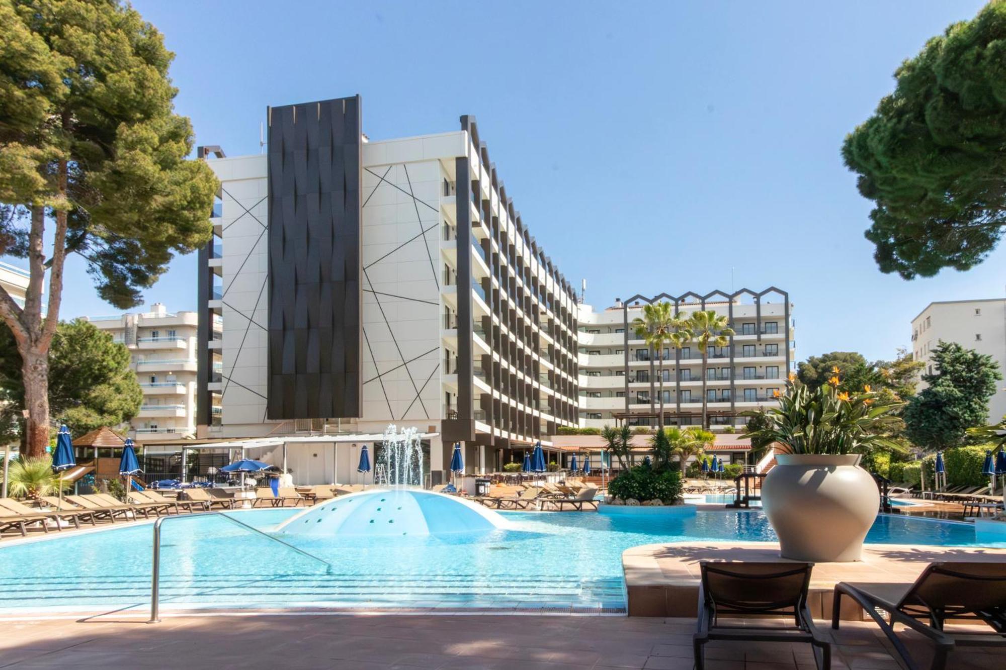 Golden Avenida Family Suites 4* Salou Exterior photo